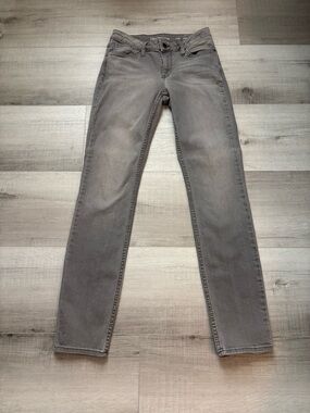 Calvin Klein Jeans Ultimate Skinny Womens 6x32 Gray Stretch Denim